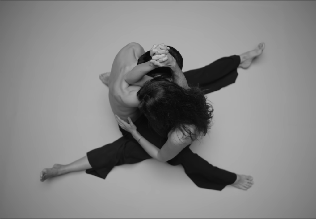 Si Te Quedas – Carla Morrison & Pablo Alborán | Spanish Lyrics Translation and&nbsp;Meaning