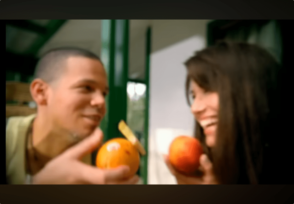 Un Beso de Desayuno – Calle 13 | Spanish Lyrics Translation +&nbsp;Meaning