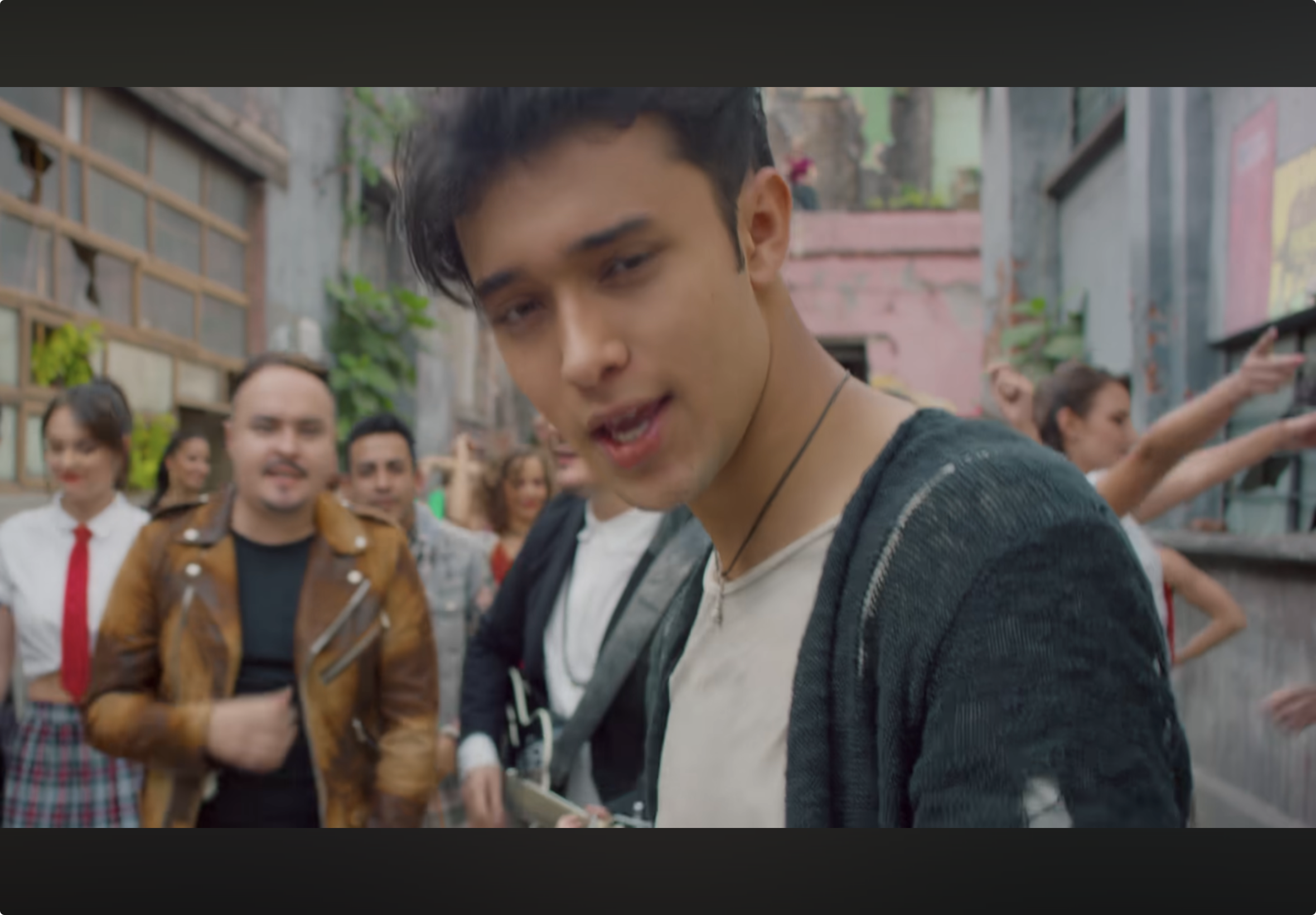 đ Princesa (Princesa) – RĂo Roma ft. CNCO: Spanish Lyrics and English Translation | Romantic Spanish and Expressions of Love